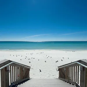  Holiday home Surf And Racquet Unit 212 United States